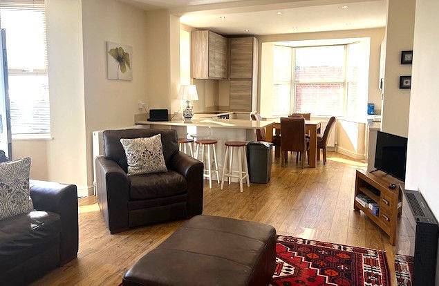 Entire apartment, Cliff Top Apartment - Stunning sea views in Filey, North Yorkshire