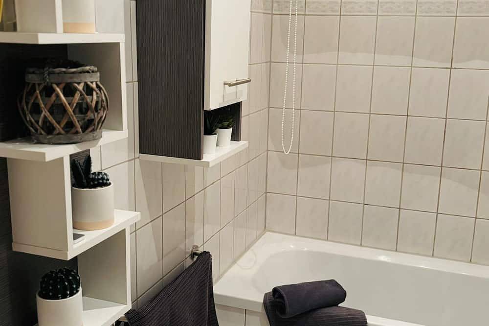 Ganze Wohnung, Schöne Ferienwohnung über den Dächern von Plauen in Plauen, Chemnitz und Umgebung