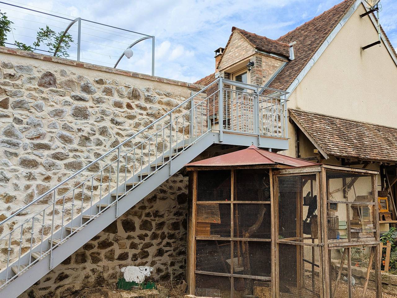 Gîte à la ferme, calme et animaux - 7 pers. in Yonne