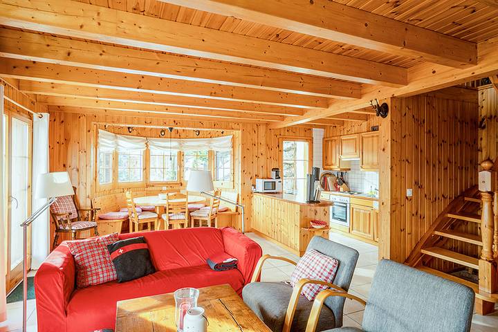 Location de vacances pour 8 personnes, avec vue ainsi que jardin et terrasse à Hérémence - 4