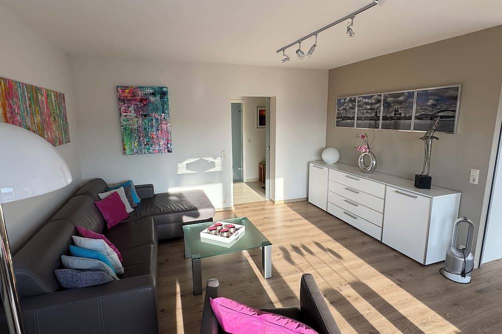 Ganze Wohnung, Moderne, gut ausgestattete 5*Ferienwohnung auf der Sonnenseite von Linz am Rhein in Linz am Rhein, Mittelrhein