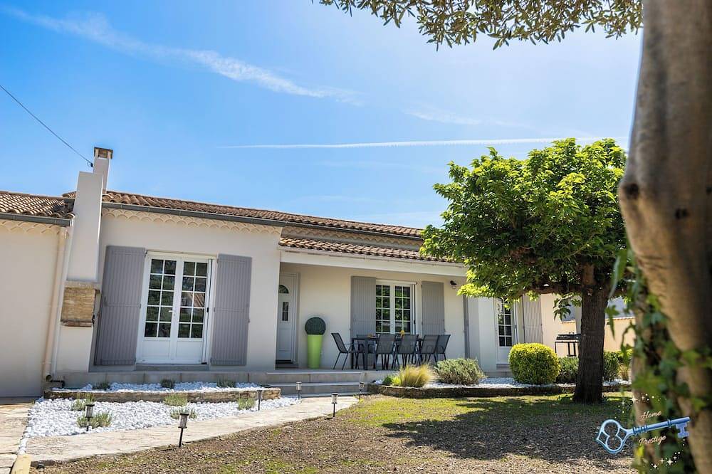 L’Écrin de Provence – Villa 8 personnes avec piscine in Entraigues-sur-la-Sorgue, Vaucluse