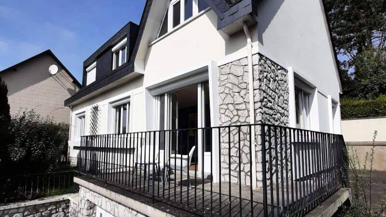 Appartement de vacances entier, Appartement de vacances pour 11 personnes avec jardin in Ault, Région d'Abbeville