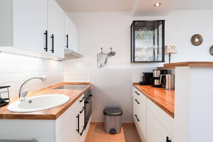 Ferienwohnung für 3 Personen, mit Balkon und Pool in Sierksdorf - 2