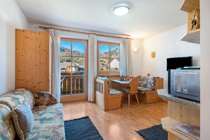 Appartamento per 2 persone, con balcone e giardino in Badia