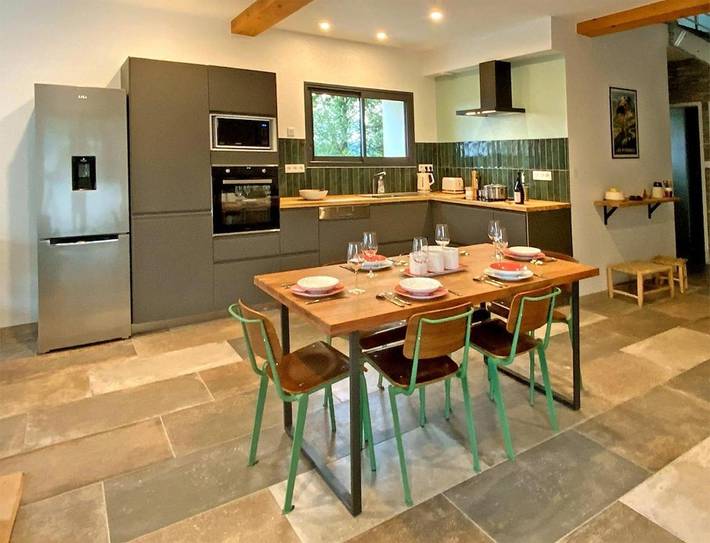 Location de vacances pour 11 personnes, avec jardin et vue, adapté aux familles à Pontacq - 2