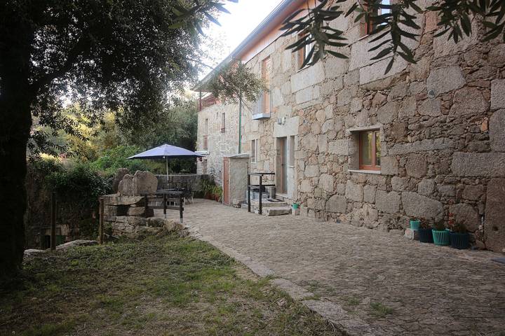 Apartamento para 5 personas, con terraza en Gerês