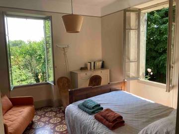 Gîte pour 5 personnes, avec terrasse et jardin, adapté aux familles à Chandolas