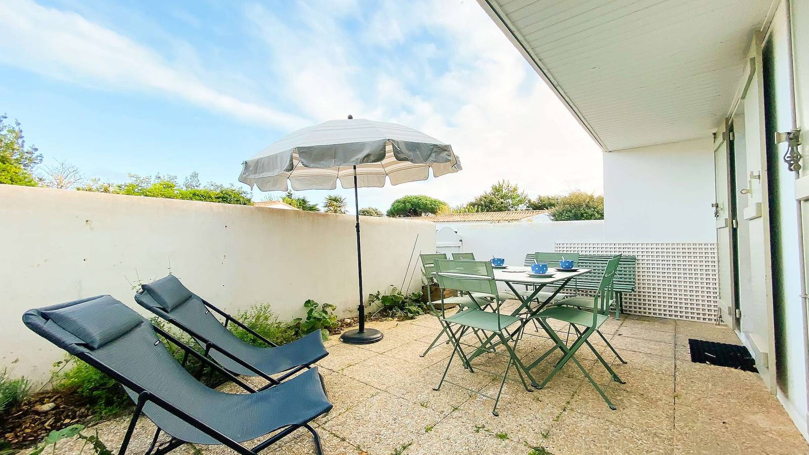 Ganze Ferienwohnung, Ferienwohnung für 5 Personen mit Pool in La Couarde-sur-Mer, Ile de Re
