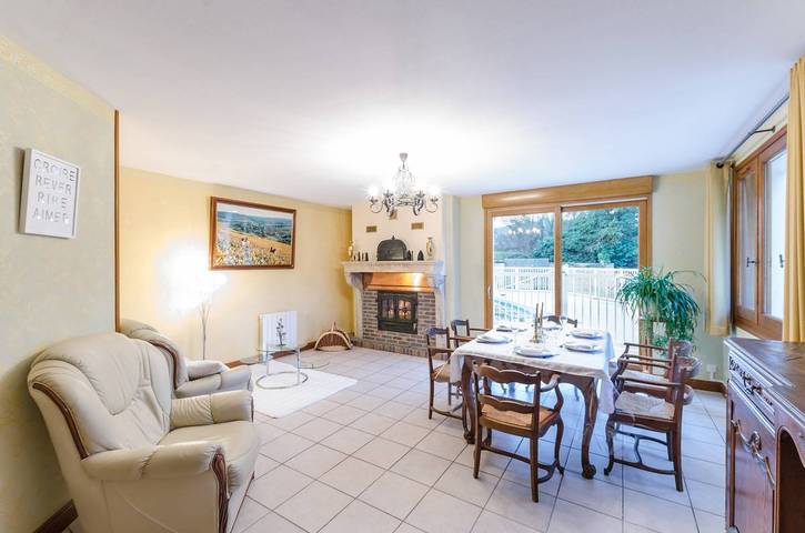 Gîte pour 6 personnes, avec Terrasse ainsi que Jardin et Piscine dans l' Aube - 3