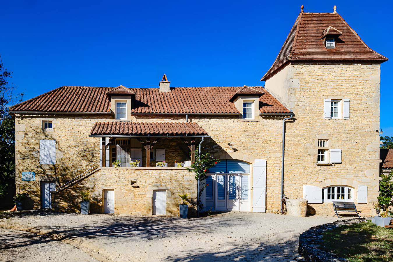 Le Pin Penché – Havre de paix avec piscine chauffée in Montcabrier, Quercy