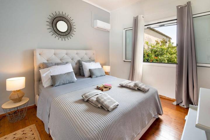 Holiday rental for 6 people, with Balcony and Terrace as well as Garden and View in Paxos