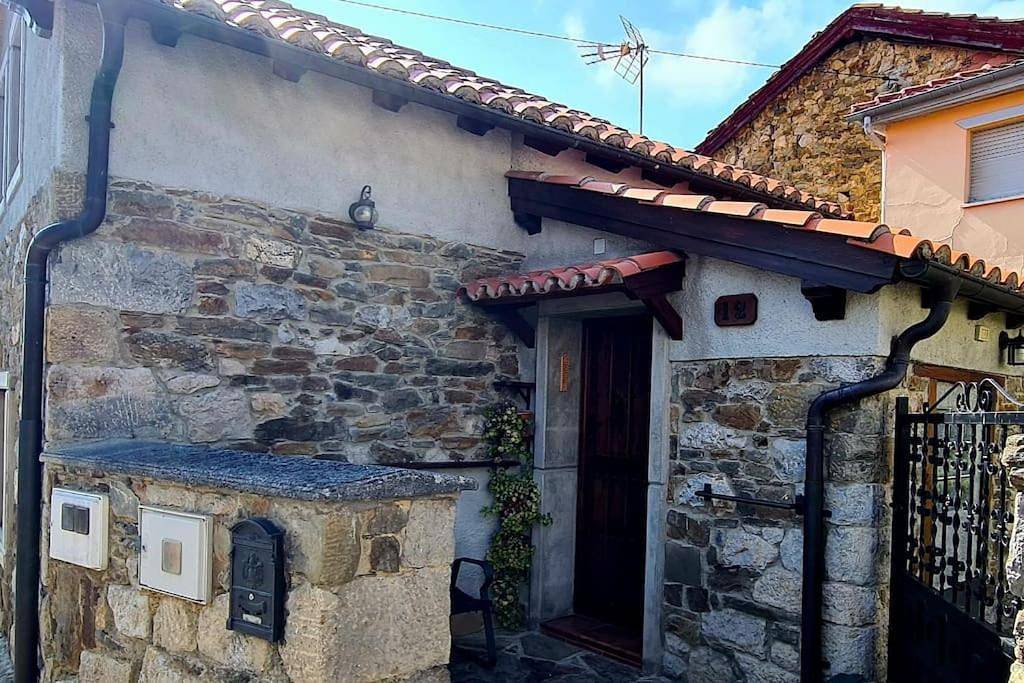 Two-Bedroom House in Llanuces, Quirós