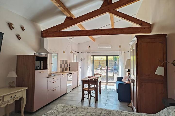 Holiday apartment for 2 people, with hot tub and garden - 1