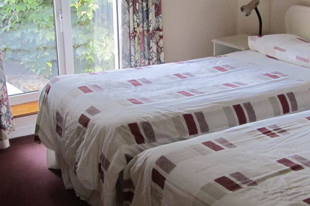 Ganze Wohnung, Komfortabel, modern, luxuriös, sicher, direkt am Strand, direkt am Meer, Stadtzentrum in Salthill, Galway