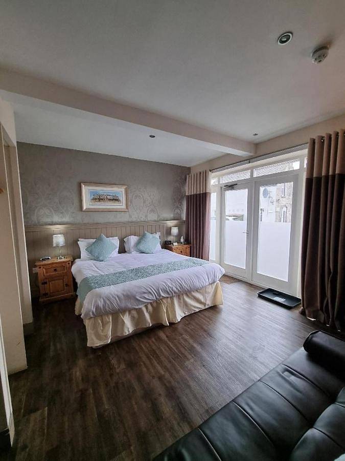 Premier Triple Room - No Pets in Arnside, Lake District