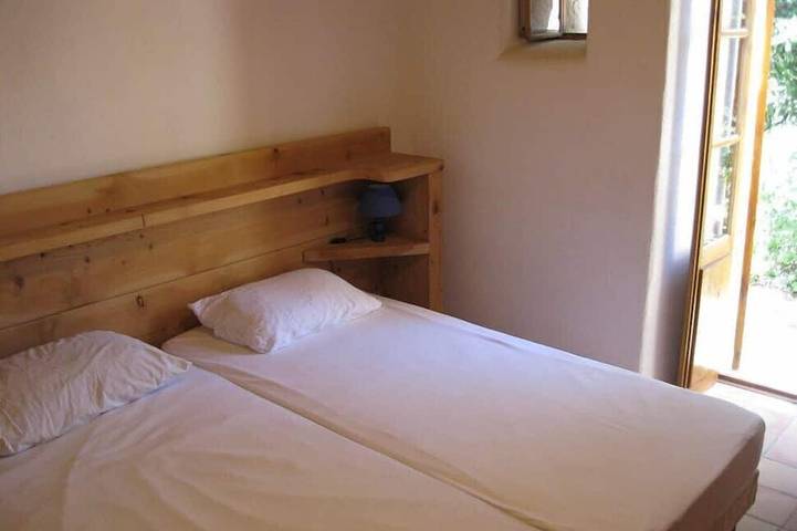 Location de vacances pour 16 personnes, avec Jardin à Saint-André-d'Olérargues - 2