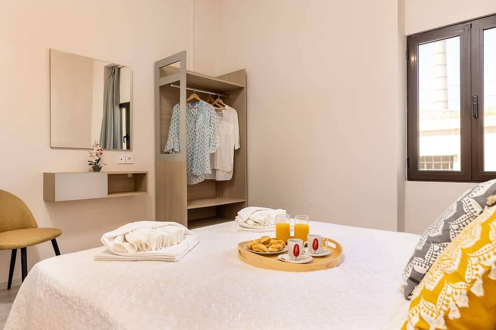 Beautiful large apartment in the heart of Chania. in Chania regione