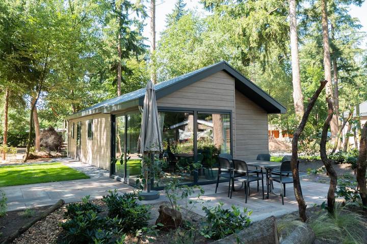 Vakantiehuis voor 4 personen, with Balkon/Terras and Terras as well as Tuin and Zwembad in Utrechtse Heuvelrug