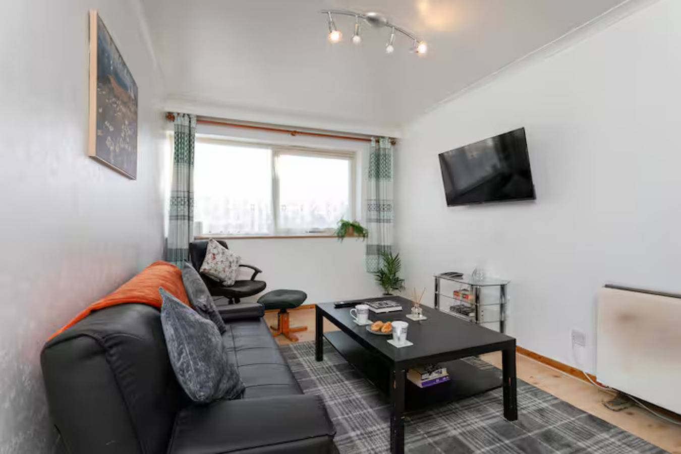 Ganze Wohnung, Charming 1-Bed Flat in a Peaceful Area - Pass the Keys in Nottinghamshire