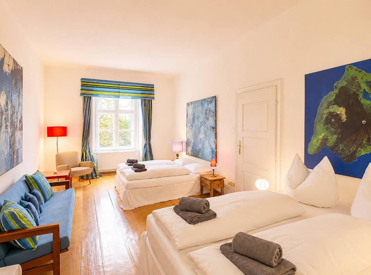 Ganze Wohnung, Ferienwohnung für 8 Personen mit Ausblick in Krems an der Donau, Donau Niederösterreich