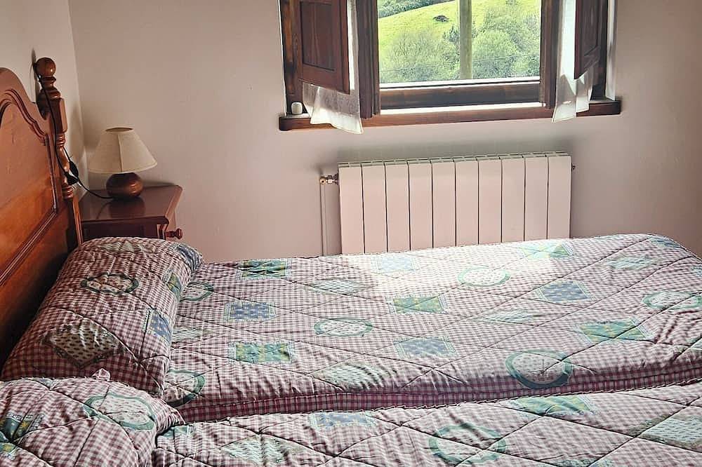 Cozy Countryside Escape: Stay at La Bolera I in Piloña, Costa Verde (Spain)