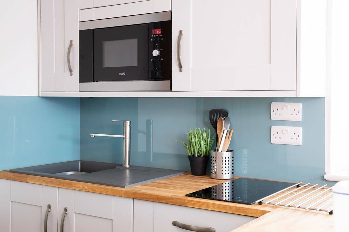 Stylish & cosy annexe in pretty sailing village in West Itchenor, Sussex Occidental