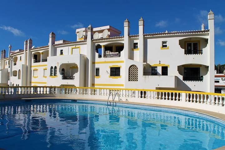 Ferienwohnung für 6 Personen, mit Balkon und Pool - 1