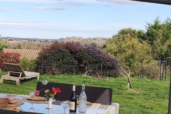 Gîte pour 6 personnes, avec jardin à Carcassonne