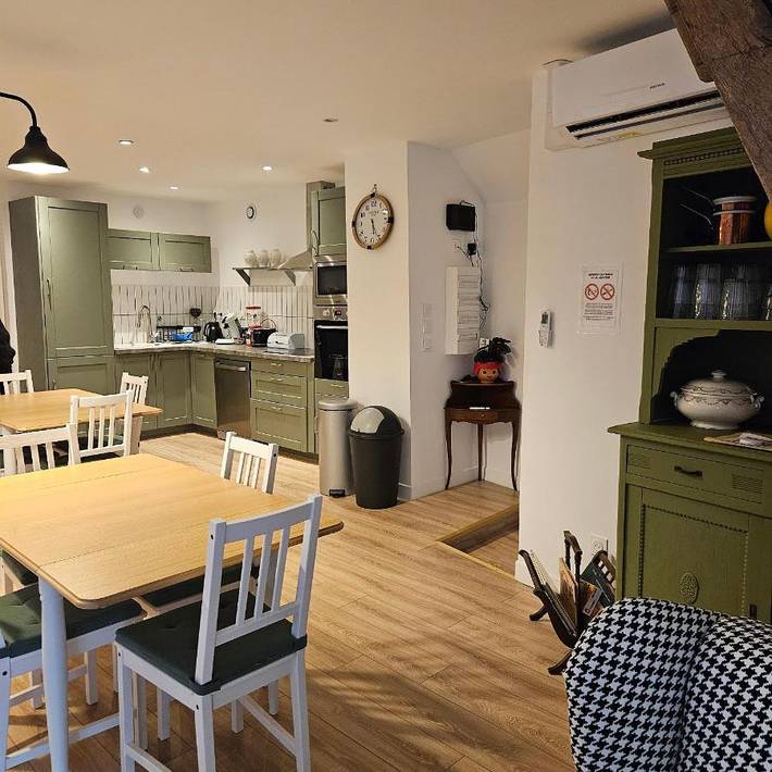 Chambre d’hôte pour 4 personnes, avec terrasse et jardin ainsi que piscine et vue à Messas - 4