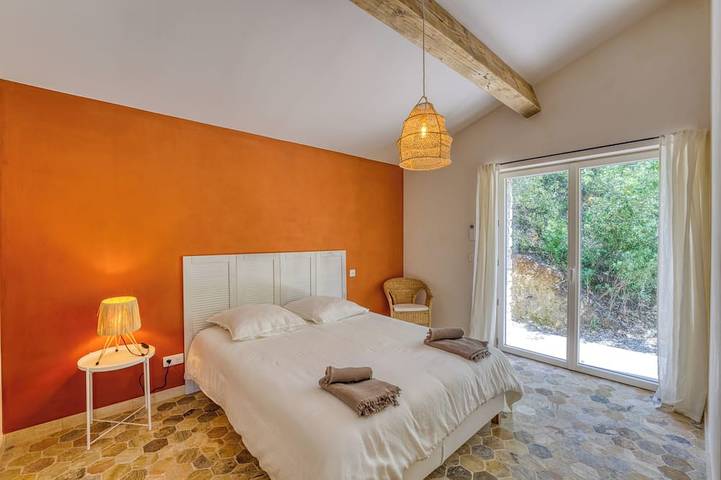 Location de vacances pour 13 personnes à Lioux - 3