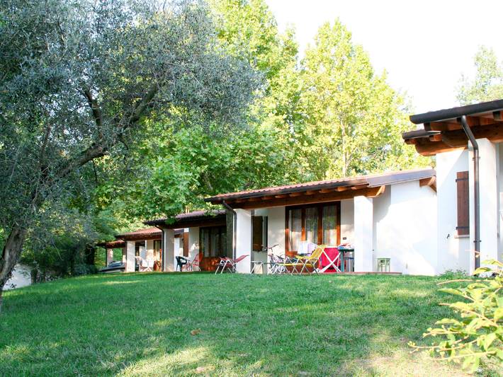 Bungalow für 6 Personen, mit Terrasse und Garten sowie Kinderpool in Italien - 2