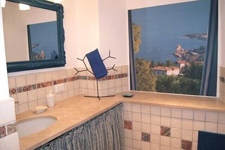 Appartement entier, Penthouse dans le centre de Ariccia, près de Rome avec terrasse panoramique in Ariccia, Parco Regionale dei Castelli Romani