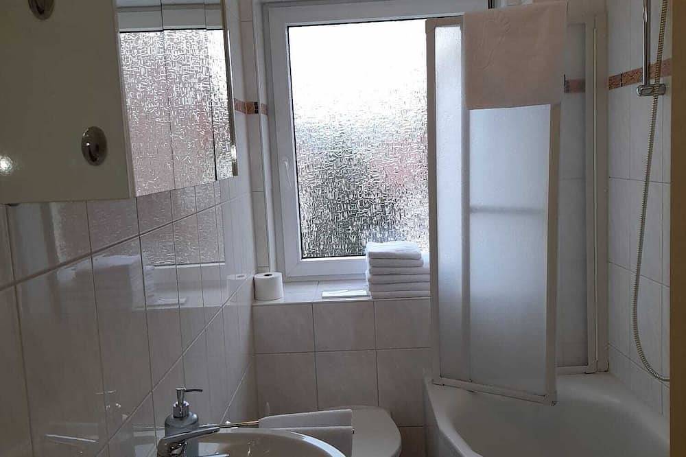 Ganze Wohnung, Helle und freundliche Ferienwohnung (70qm) mit Balkon in Schöllkrippen, Spessart-Mainland