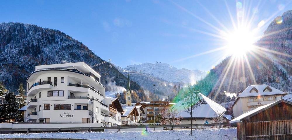 Ganze Ferienwohnung, Doppelzimmer mit Zusatzbett, Dusche, Wc in Ischgl, Verwall