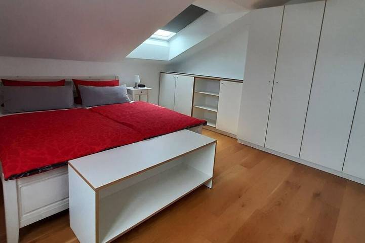 Ganze Wohnung, Apartment Strawberry - 2-Raum-Ferienwohnung Apartment Strawberry , Du/Wc, 65 qm, in Bermatingen, Region Bodensee-Oberschwaben