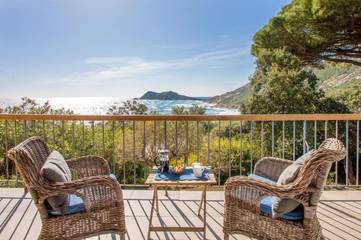 Gîte pour 6 personnes, avec vue ainsi que jardin et terrasse dans l'Escalet