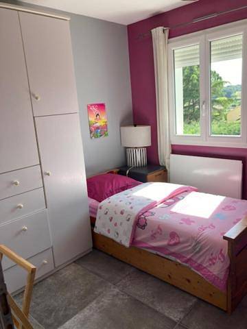 Location de vacances pour 7 personnes, avec Terrasse et Jardin ainsi que Piscine et Vue à MUS - 4