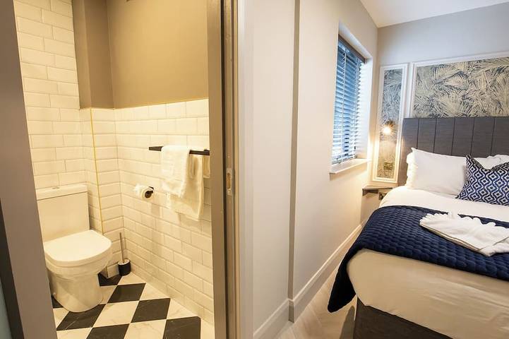 Modern Snug room in the heart of Galway in St Nicholas, Galway