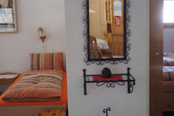 Gîte pour 4 personnes, avec balcon à Andeer - 2