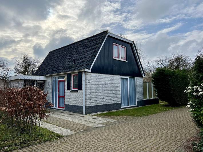 Ferienhaus für 6 Personen, mit Pool und Terrasse sowie Sauna, kinderfreundlich in Sint Maartensvlotbrug