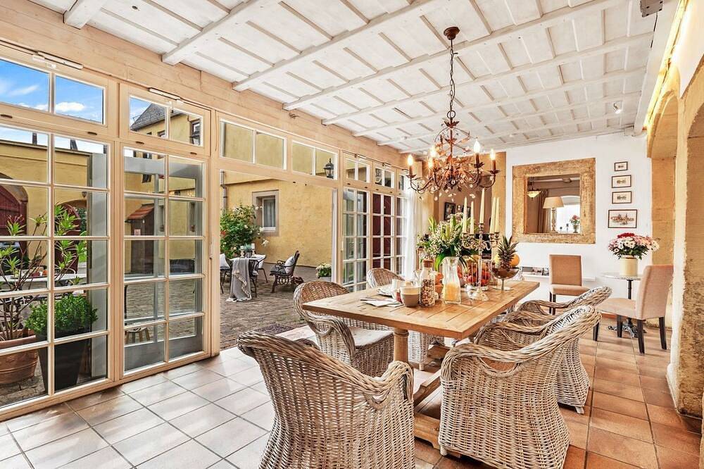 Villa mit Garten, Grill und Terrasse in Kreischa, Osterzgebirge