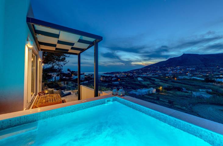 Ferienhaus für 6 Personen, mit Balkon und Whirlpool sowie Garten