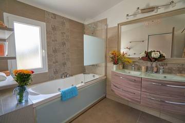 Maison De Vacances pour 6 Personnes dans Aubenas, Ardèche, Photo 4