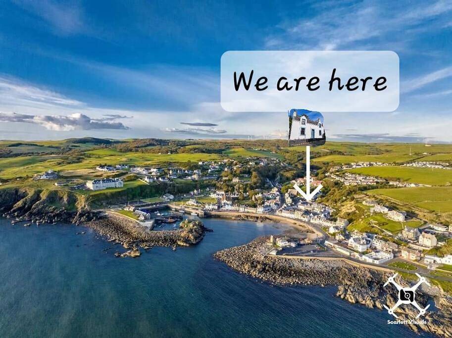 The Portpatrick Pad - A cosy 3 bed cottage, w. sea views & garden office in Portpatrick, Dumfries and Galloway