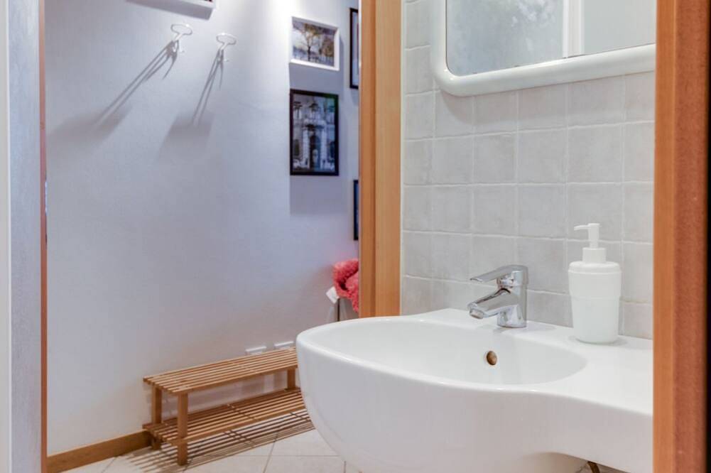 Entire apartment, Studio Mazzini is a comfortable studio apartment on the second floor, a single room partially divided between a living area with an equipped kitchenette and a sleeping area with a double bed.The bathroom has a toilet, sink, and shower.The kitchen is full in Forlì, Forlì-Cesena Province