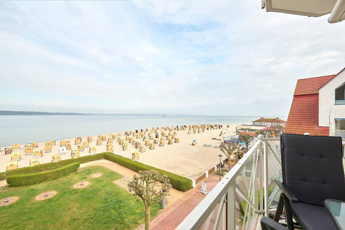 Ganze Ferienwohnung, Strandhotel Laboe Nr. 27 in Kieler Förde, Laboe
