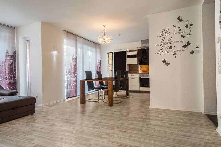 Appartement entier, Appartement familial 6 près des rives du lac de Constance avec terrasse et Wi-Fi in Meersburg, Region Bodensee-Oberschwaben