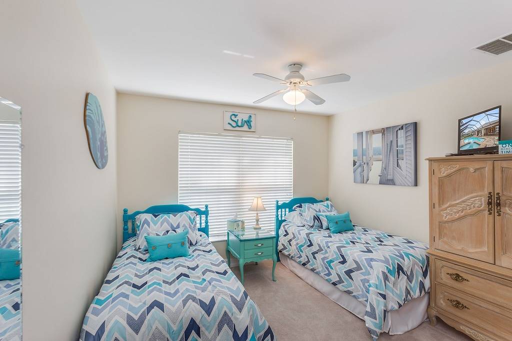 Schönes Haus am See mit privatem Pool, Whirlpool und möblierte Veranda in Iona, Southwest Florida