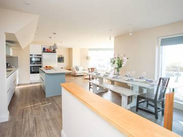 Cottage for 12 People in Trearddur Bay, North-Wales, Photo 4